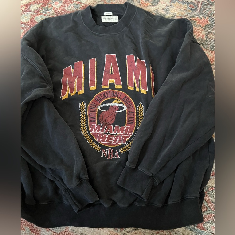Abercrombie and Fitch XXL Vintage Miami Heat